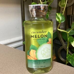 Bath & Body Works Cucumber Melon Shower Gel - Green and Silver